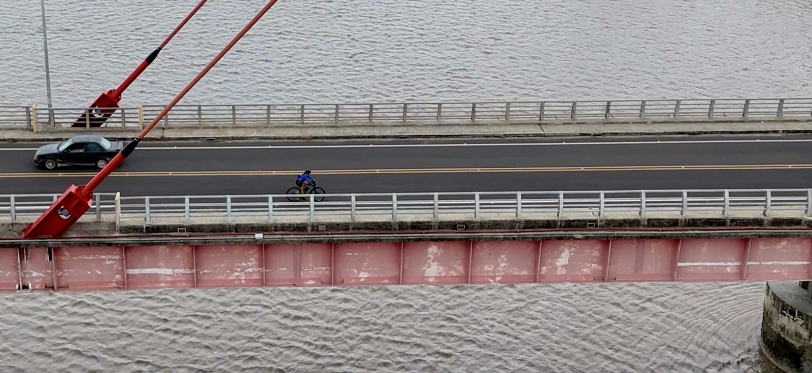 El Puente de la Amistad sobre el Tempisque